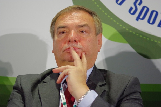 Andrzej Kowalski, dyrektor Instytutu Ekonomiki Rolnictwa i Gospodarki Żywnościowej. Fot. zelaznastudio.pl 2015 r. był bardzo nerwowy dla polskiego rolnictwa. Ten rok przynosi wiele niewiadomych