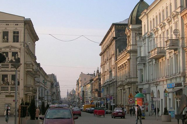 fot. Wedlowski/Wokipedia/CC BY-SA 1.0 Łódzcy radni chcą walczyć z dyskontami w centrum miasta