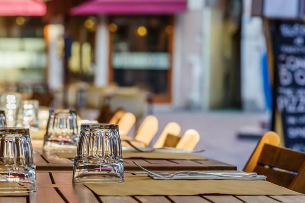 Jakie są najczęstsze błędy restauratorów w social media? fot. shutterstock Jakie błędy najczęściej popełniają restauratorzy w mediach społecznościowych?
