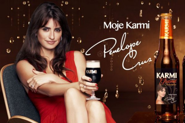 Penelope Cruz od ubiegłego roku jest twarzą marki Karmi fot. Carlsberg Polska Carlsberg Polska chce zwiększyć sprzedaż piwa o kilka proc. w 2016 r.