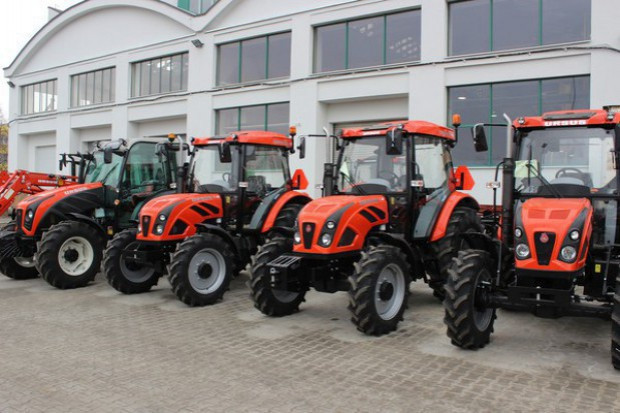 fot. Farmer Ursus wraz z naukowcami stworzył innowacyjny ciągnik. Koszt projektu wyniósł 28,2 mln zł
