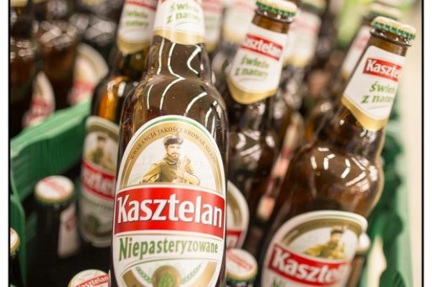 Piwo Kasztelan Niepasteryzowane fot. carlsbergpolska.pl Carlsberg Polska chce utrzymać poziom piwnych nowości