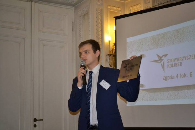 Jakub Kulesza, rzecznik klubu parlamentarnego Kukiz '15. fot. facebook.com/stowarzyszeniekoliber Kukiz'15 chce, by zobowiązania podatkowe przedawniały się