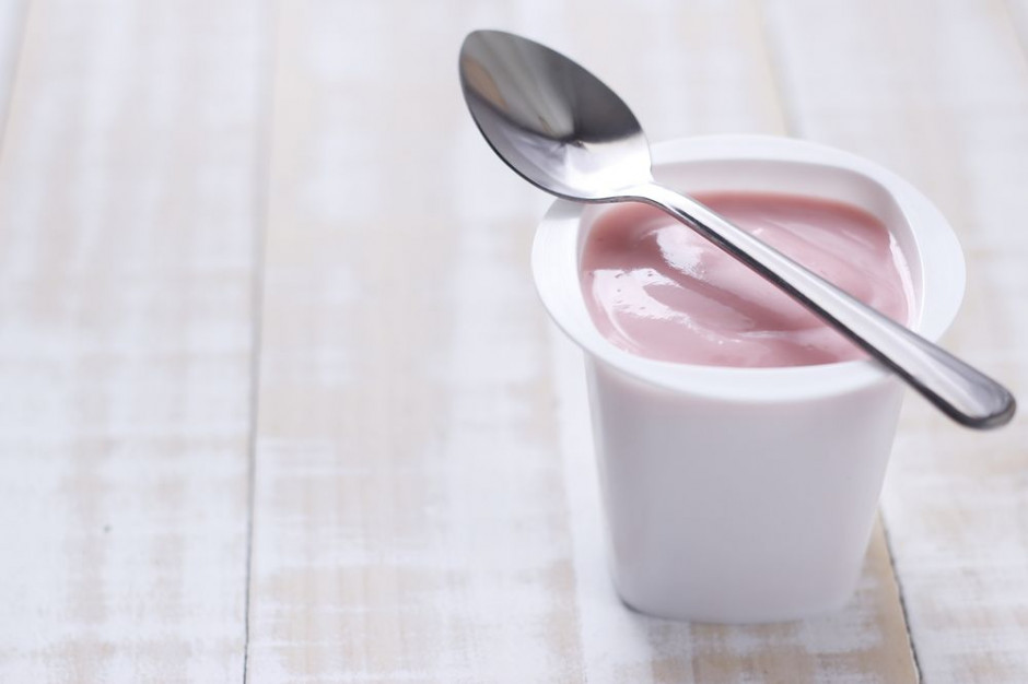 fot. shutterstock.com System sterowania procesem mieszania w produkcji jogurtów smakowych oparty na sterowniku PLC
