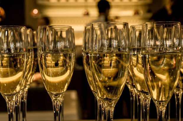 Henkell przejmie Freixenet? fot. pixabay.com Niemiecki Henkell przejmie największego hiszpańskiego producenta wina musującego?