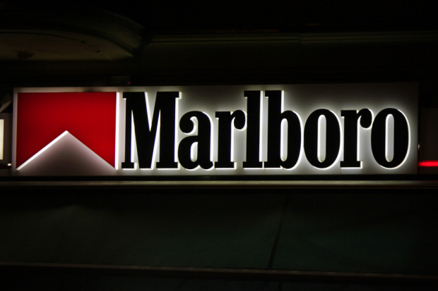 Udział w rynku zwiększyła także Marlboro, flagowa marka koncernu Philip Morris. fot. shutterstock Philip Morris zwiększa udziały w polskim rynku papierosów