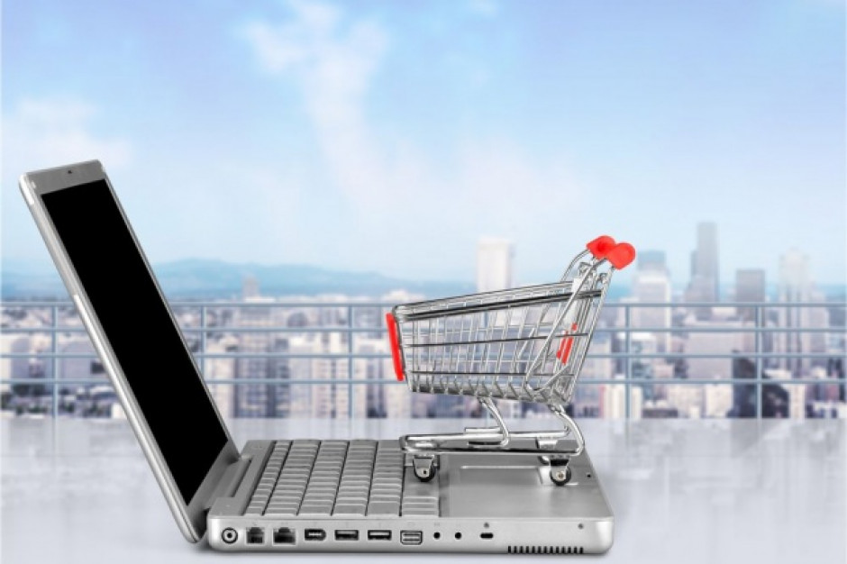 Fot. shutterstock Alma i sieć Piotr i Paweł wśród liderów sprzedaży online produktów spożywczych