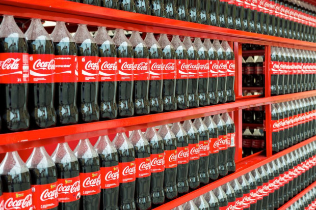 fot. shutterstock.com Coca-Cola czwartą najbardziej wartościową firmą na świecie (zobacz listę firm)