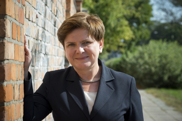Beata Szydło. fot. Piotr Waniorek/zelaznastudio.pl CBOS: Premier jest opanowana - 70 proc. i pracowita - 63 proc., ale jest też niesamodzielna - 63 proc.