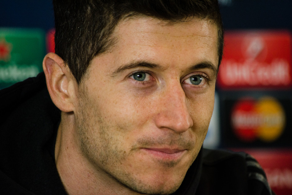 Robert Lewandowski jest jednym z udziałowców Lokalnyrolnik.pl fot. Vlad1988/Shutterstock.com Dynamiczny rozwój e-bazaru zdrowej żywności należącego m.in. do Roberta i Anny Lewandowskich