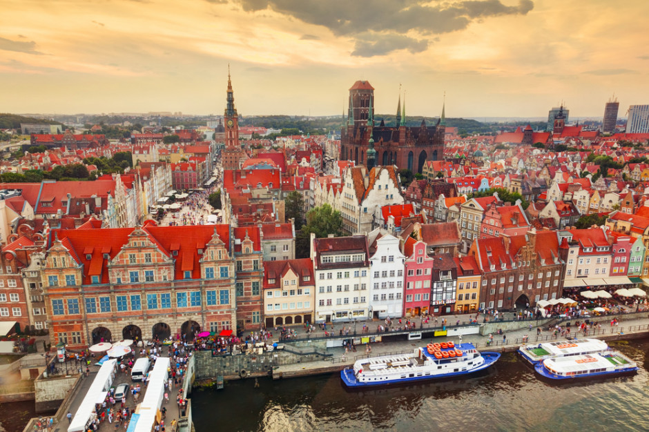 Gdańsk, fot. shutterstock Przedsiębiorcy z Pomorza mają problem ze znalezieniem specjalistów
