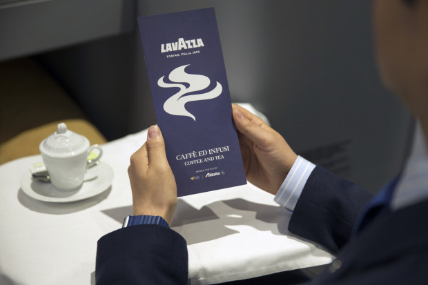 fot. materiały prasowe Lavazza Lavazza nawiązała współpracę z liniami lotniczymi Alitalia