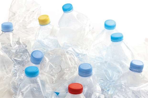 fot. shutterstock.com MŚ: Nowe opłaty nie wpłyną na cenę wody w stosunku do marży producentów napojów