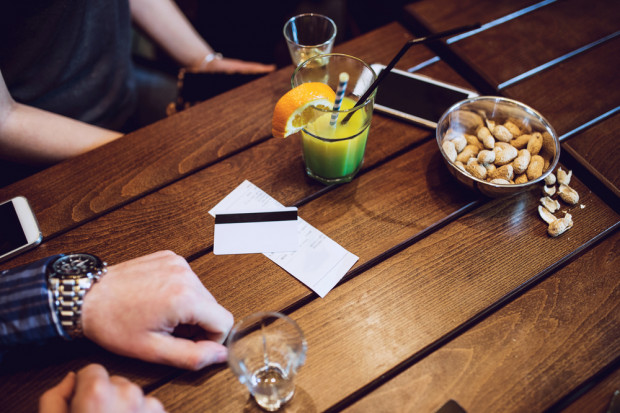fot. Shutterstock MF: Paragony z placówek gastronomicznych dadzą szansę na Opla Insignię