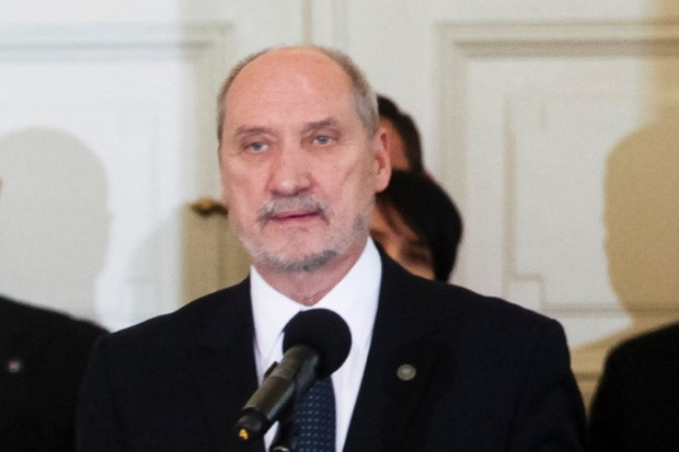 Fot. PTWP (Paweł Pawłowski) Sejm debatuje nad wnioskiem o wotum nieufności wobec szefa MON