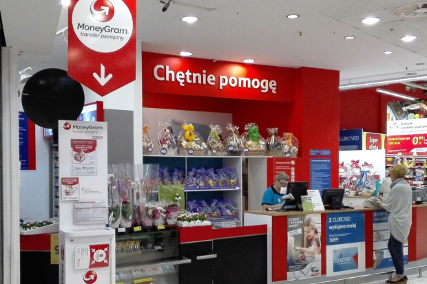Punkt Obsługi Klienta MoneyGram w sklepie Tesco. Fot. MoneyGram 73 sklepy Tesco z punktami obsługi klienta MoneyGram