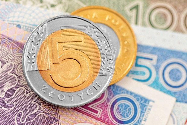 Fot. shutterstock Sejm uchwalił ustawę o minimalnej stawce godzinowej za pracę