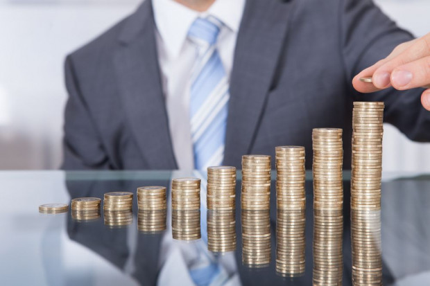 Fot. shutterstock NBP: Pomimo wysokiego popytu na pracę wzrost wynagrodzeń nie przyśpieszył