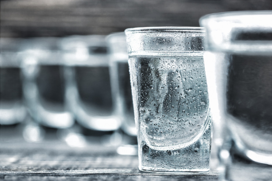 Fot. Shutterstock Indie: 17 robotników zmarło po wypiciu skażonego alkoholu