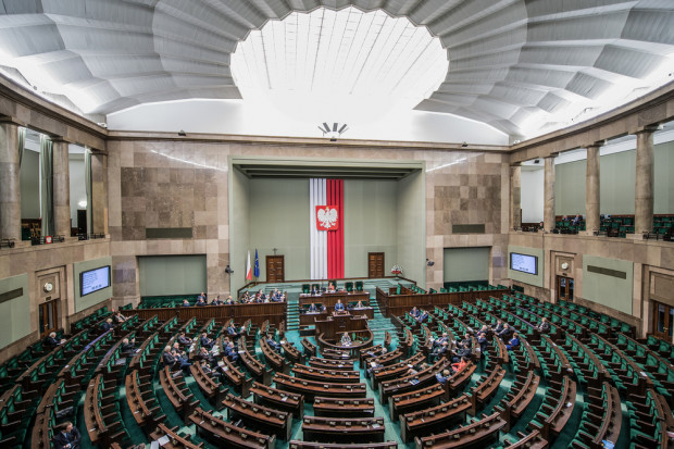 Fot. Fotokon / Shutterstock.com Sejm poparł 15-proc. CIT dla małych firm
