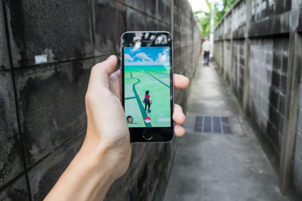 fot. shutterstock.com Fenomen Pokemon Go. Nowe technologie będą coraz częściej widoczne w handlu