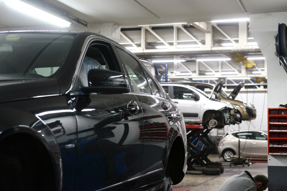 Fot. shutterstock Deloitte: Siłą napędową wzrostu w 2015 r. była branża motoryzacyjna