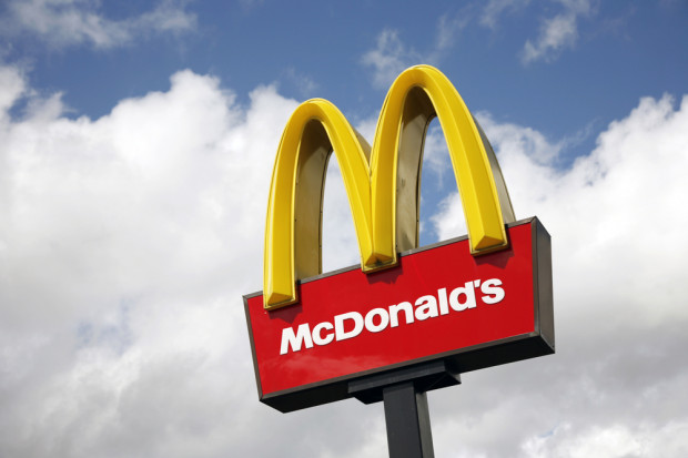 Fot. shutterstock McDonald's pozbędzie się części swoich restauracji w Rosji