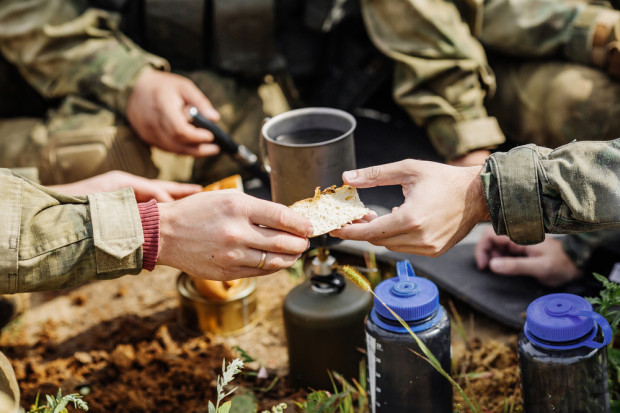 fot. shutterstock Żywność militarna musi być treściwa.