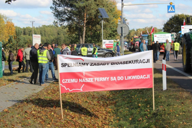 fot.Farmer.pl Prostestują rolnicy ze stref bioasekuracyjnych