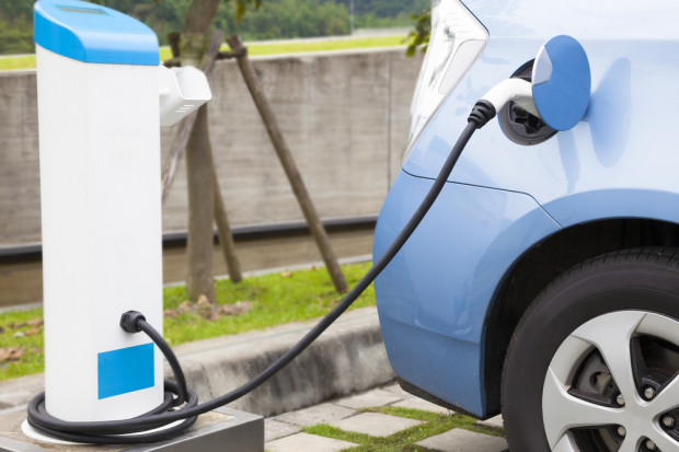 fot. shutterstock Lidl w Poznaniu z punktem ładowania samochodów elektrycznych