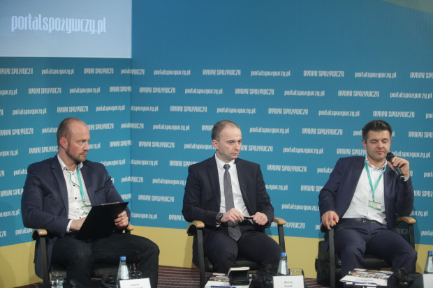 prelegenci debaty „Rynek HoReCa – perspektywiczny kanał zbytu dla producentów żywności” FRSiH: Zakaz handlu w niedziele wielkim wyzwaniem dla rozwoju rynku HoReCa
