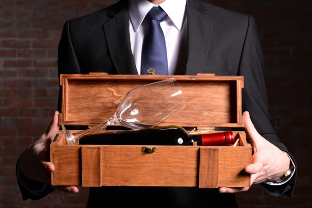 fot. shutterstock.com Wino najczęściej wręczanym alkoholem na Święta Bożego Narodzenia