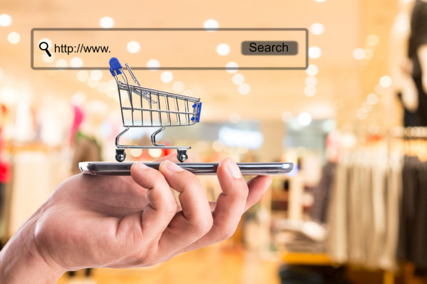 Fot. shutterstock Jak wykorzystać m-commerce do zwiększenia przedświątecznej sprzedaży?