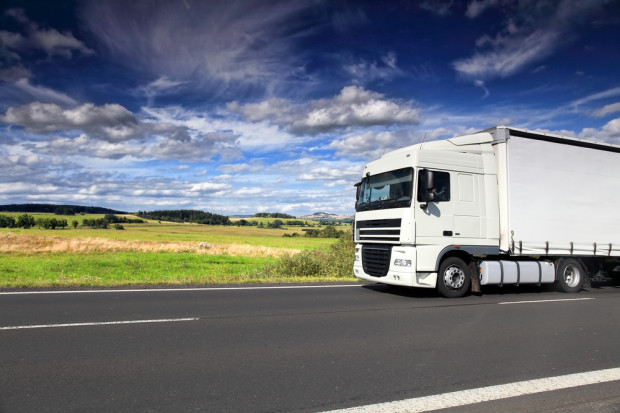 Fot. shutterstock MIiB: Do 2023 r. powstaną drogi za 87,6 mld zł