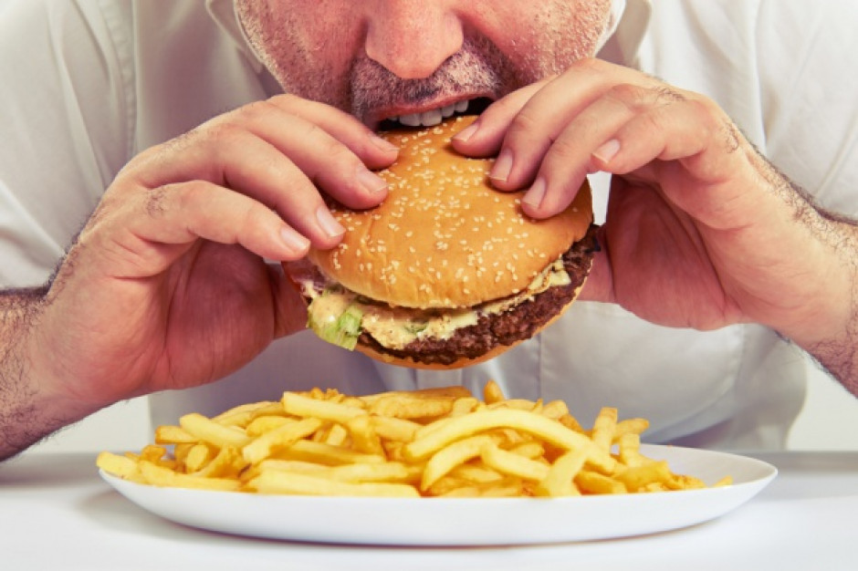 fot. shutterstock IŻŻ pomaga zwalczać otyłość Polaków