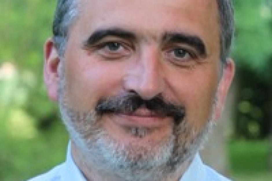 Ryszard Skotniczny, właściciel czterogwiazdkowego Dworu Kombornia Hotel&SPA k. Krosna w Beskidzie Niskim, założyciel fundacji Slow Beskid R.Skotniczny, Dwór Kombornia: Turystyka kulinarna szansą dla Polski. Mamy swoje 5 min