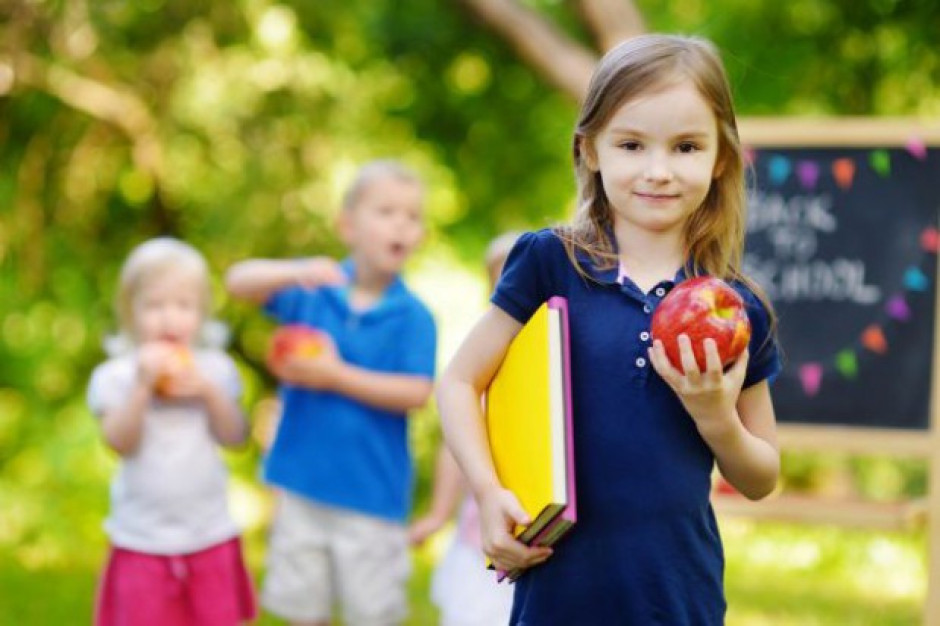 ARR: W ramach „Owoce i warzywa w szkole” każde dziecko otrzyma 20 zdrowych porcji 