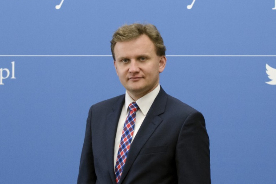 Bartosz Marczuk jest podsekretarzem stanu w Ministerstwie Rodziny, Pracy i Polityki Społecznej. MRPiPS: Przedszkola powinny powstawać przy dużych firmach