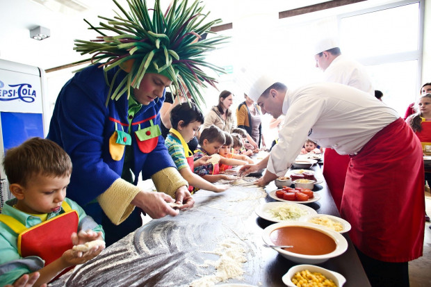 fot. materiały prasowe Owocowe szaleństwo deserowe podczas Food Show 2017 - warsztaty Fundacji Iskierka