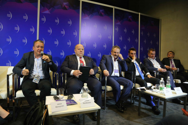 EEC 2017, debata "Od lokalnej firmy do globalnego koncernu"/ Fot. PTWP EEC 2017: Od lokalnej firmy do globalnego biznesu – pełna relacja