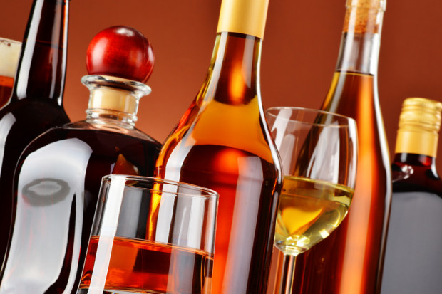 Fot. shutterstock Litwa chce ograniczyć sprzedaż i reklamę alkoholu