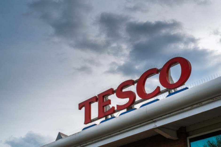 fot. Shutterstock Związkowcy Tesco ws. podwyżek w Wlk. Brytanii: Grupa zakpiła z pracowników w Polsce