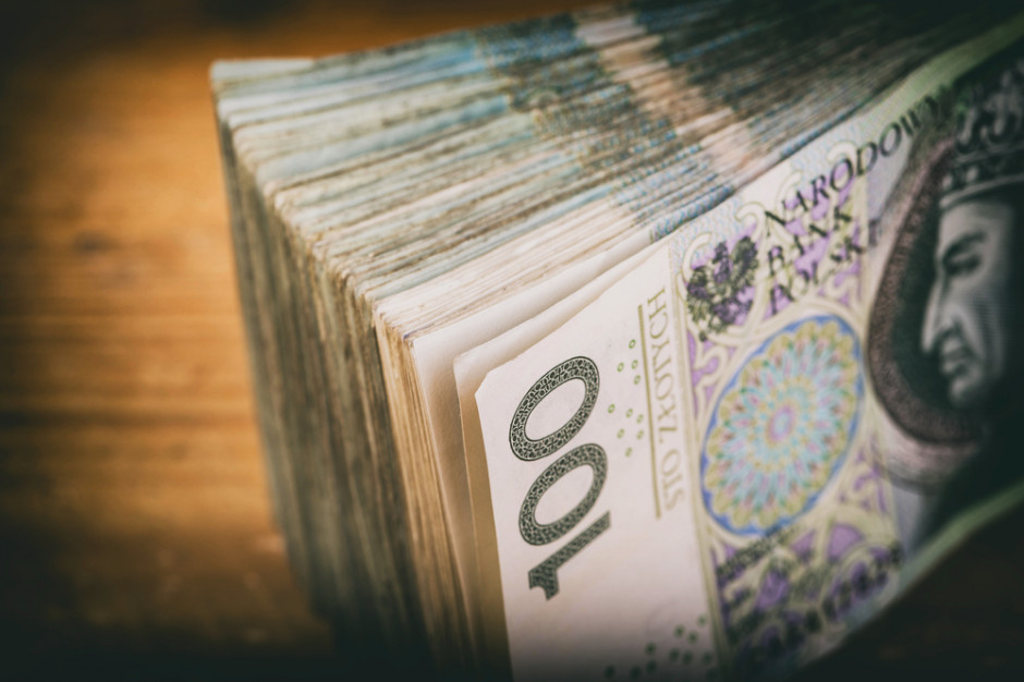fot. shutterstock Praca: Banki konkurują o pracowników m.in. z Lidlem i Biedronką
