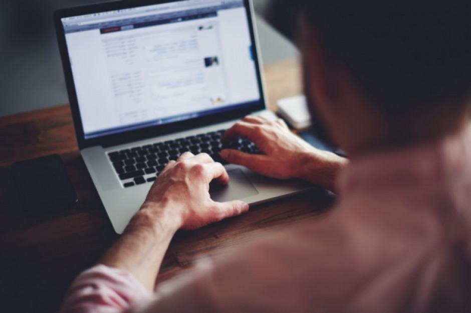 fot. shutterstock Polacy nie lubią reklam w internecie - blokują ich najwięcej