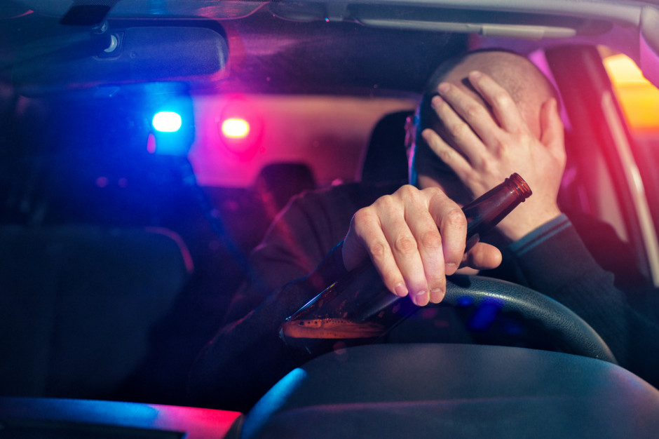 fot. shutterstock Belgia testuje zakaz sprzedaży alkoholu przy autostradach