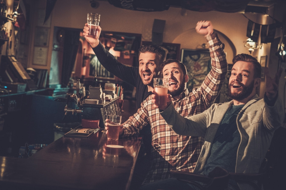 fot. shutterstock Piwo: W którym kraju za piwo z nalewaka zapłacimy najwięcej? (ranking)