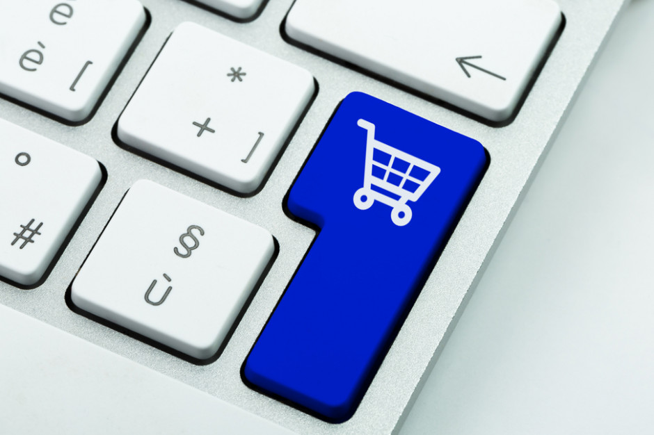 Fot. shutterstock Ekspert: Szybkie przelewy zachęcają konsumentów do zakupów online