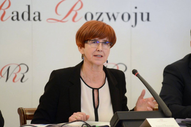 Elżbieta Rafalska, fot.facebook.com/elzbieta.rafalska Rafalska: Pracodawcy muszą sięgać po studentów i długotrwale bezrobotnych