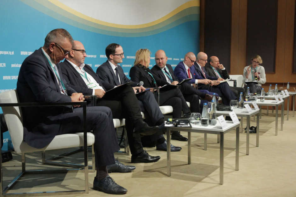 fot. PTWP X FRSiH: Top menadżerowie i eksperci w debacie