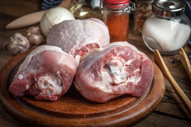 fot. shutterstock 53,7 proc. Polaków uważa krajowe mięso i wędliny za lepsze od zagranicznych